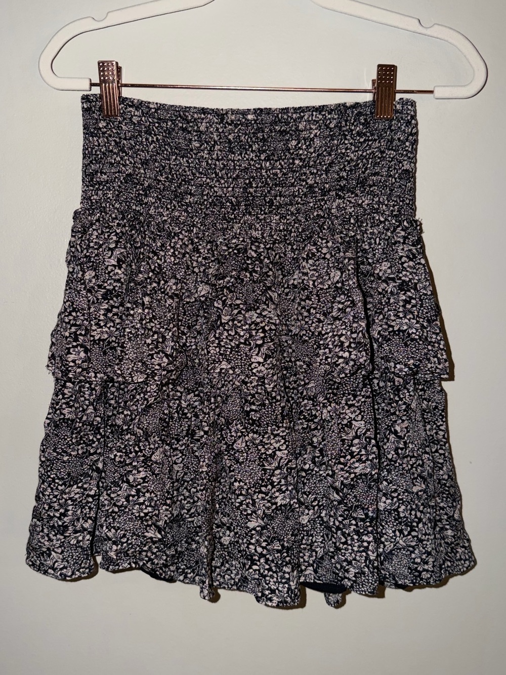 Anthropologie Floral Smocked Tiered Mini Skirt Size Small Black Cream-Blush